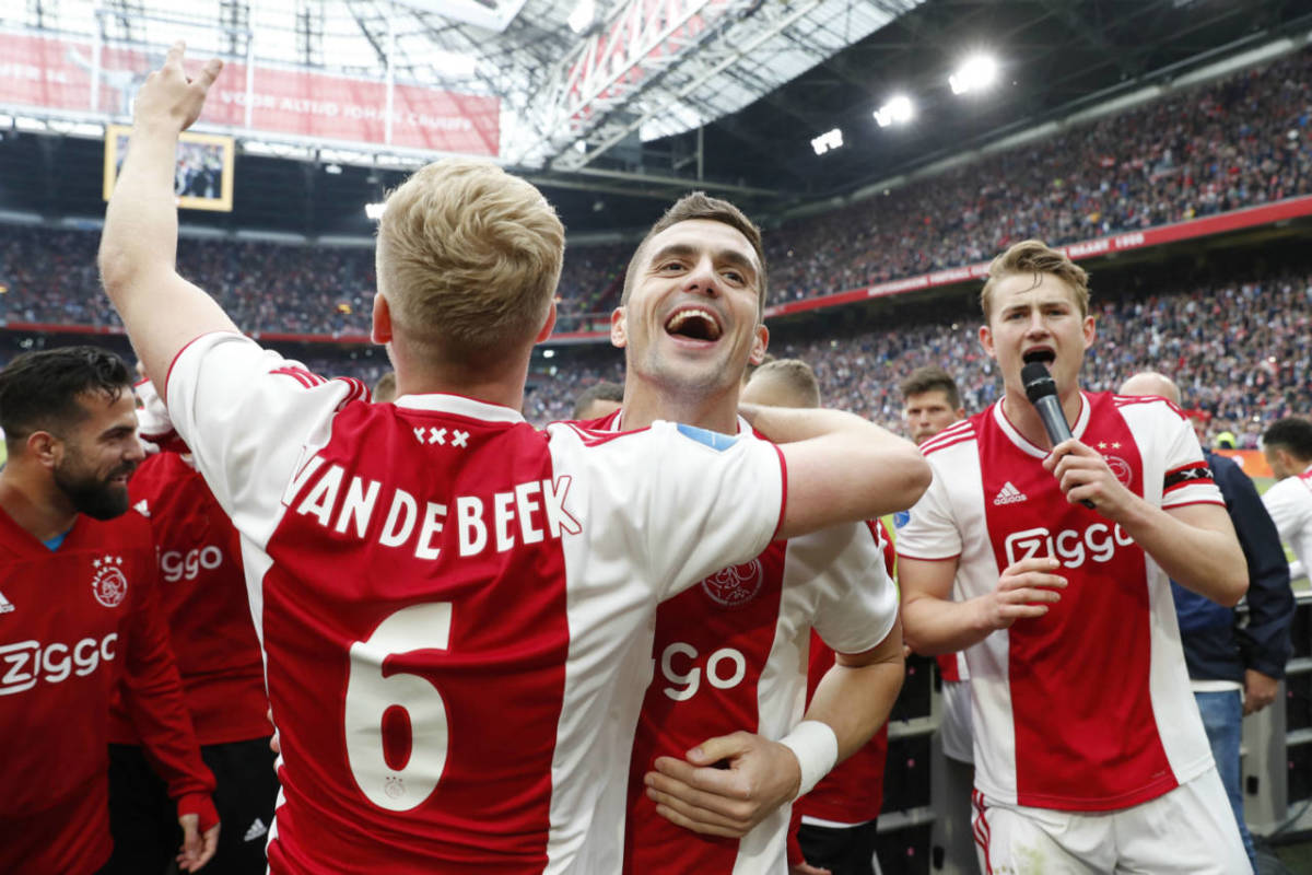 Mất De Ligt lẫn De Jong, Ajax vẫn rất đáng sợ - Bóng Đá