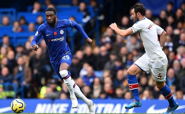 Pep Guardiola desperately need to get back on track in title race following their Anfield disaster... but with Frank Lampard's resurgent Chelsea up next - Bóng Đá