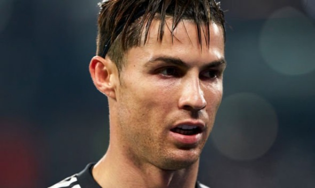 Lập thành tích đáng nể, Ronaldo lại mang tới... thảm họa - Bóng Đá