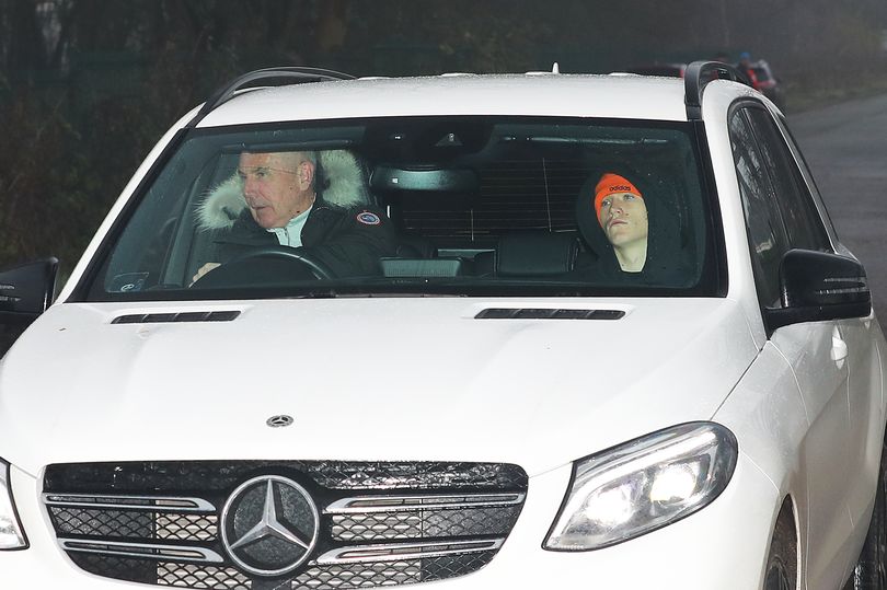 Ảnh tập Man United, Scott McTominay tới đại bản doanh - Bóng Đá