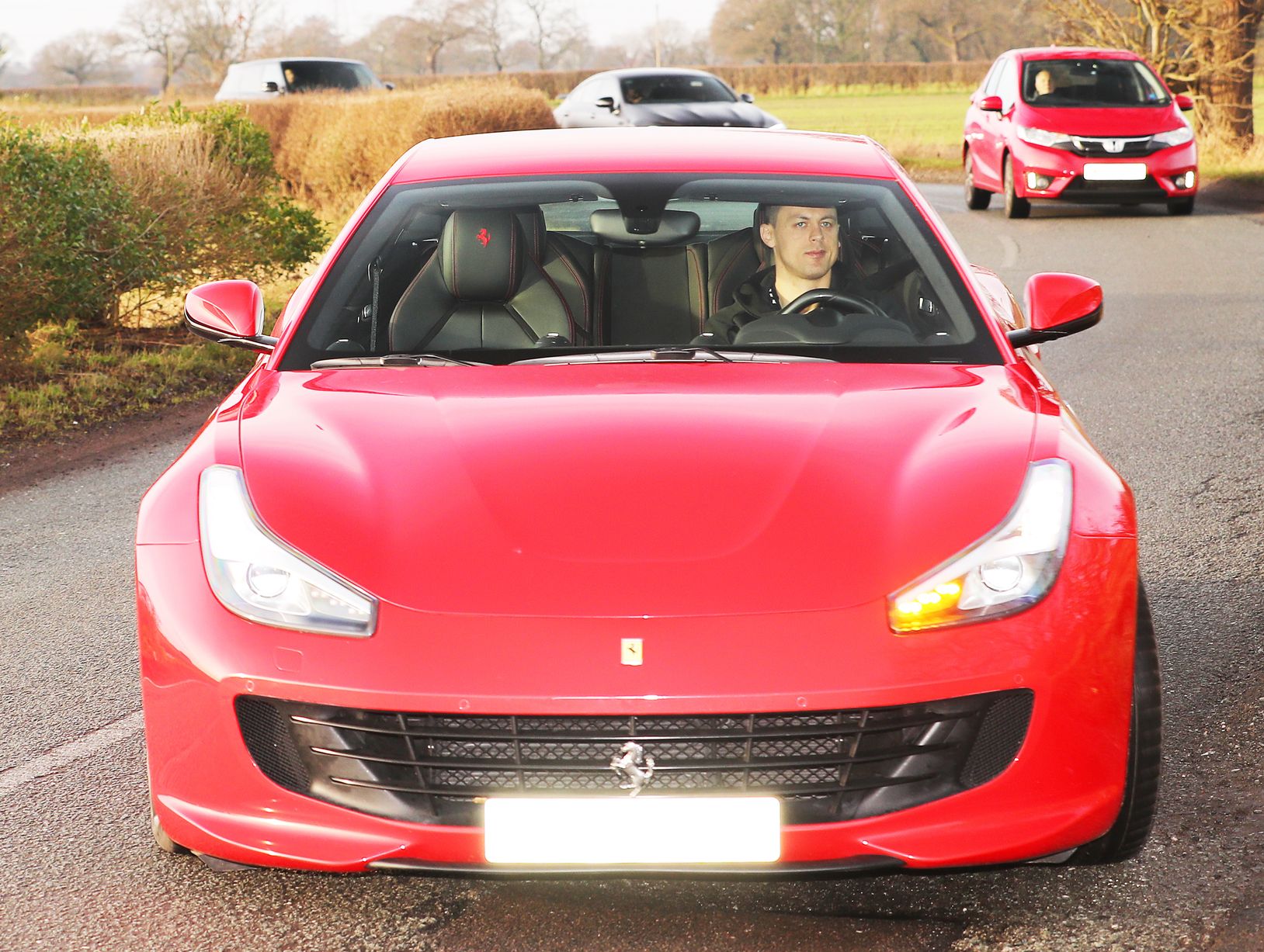 Pictures: United squad meets at Carrington before Burnley trip - Bóng Đá