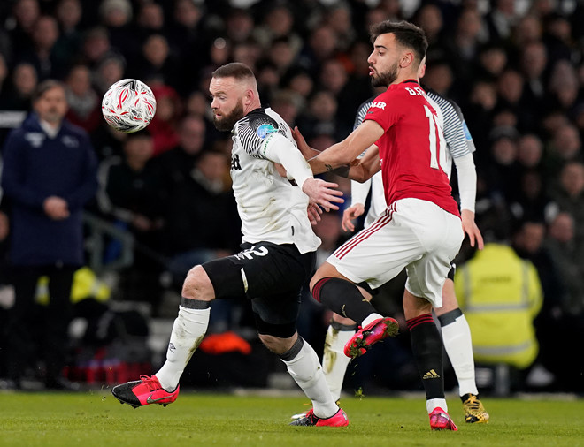 Ảnh màn trình diễn của Rooney - Bóng Đá