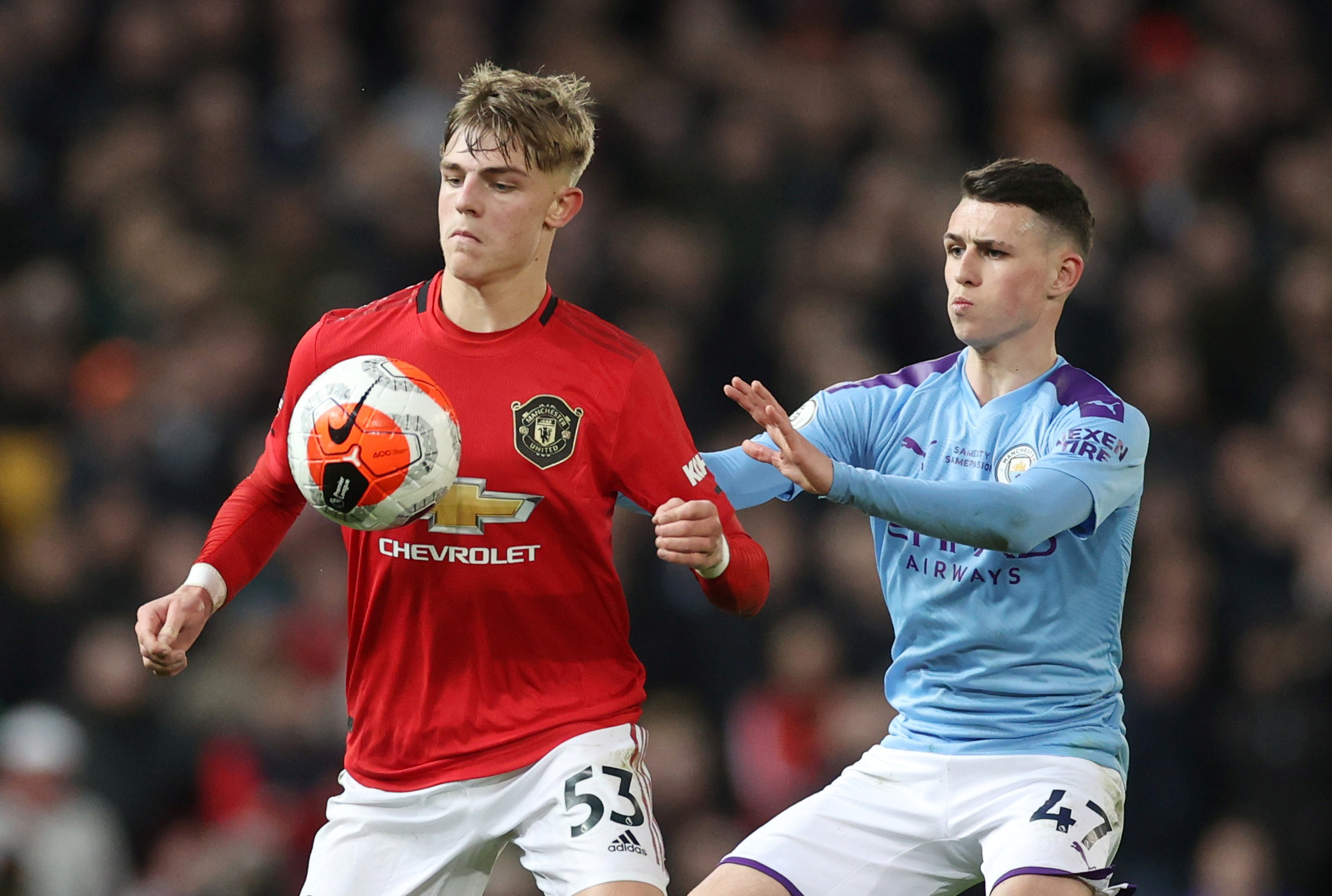 Con số trên giúp Man United trở thành đội bóng đứng đầu Premier League về số lượng "sản phẩm tự đào tạo" được góp mặt ở giải đấu số 1 xứ sở sương mù mùa này. 11 cầu thủ đó là: Mason Greenwood, Brandon Williams, Tahith Chong, James Garner, Angel Gomes, Axel Tuanzebe, Jesse Lingard, Scott McTominay, Andreas Pereira, Paul Pogba và Marcus Rashford.