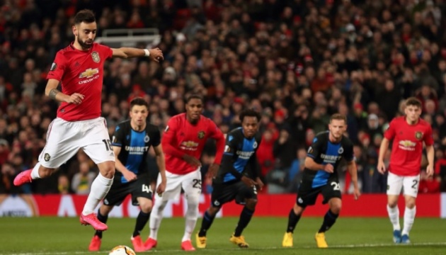 Cùng với sự thăng hoa của Bruno Fernandes, Van de Beek được kỳ vọng sẽ củng cố thêm sức mạnh cho tuyến giữa Man United.