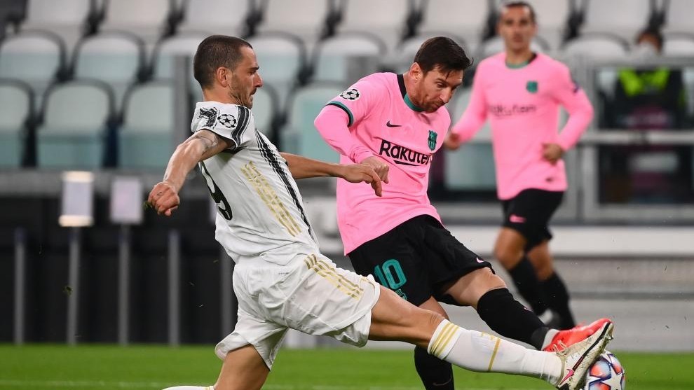 Trong khuôn khổ lượt trận thứ 2 vòng bảng UEFA Champions League, Barcelona có chuyến làm khách được dự đoán khó khăn tới sân nhà của Juventus.