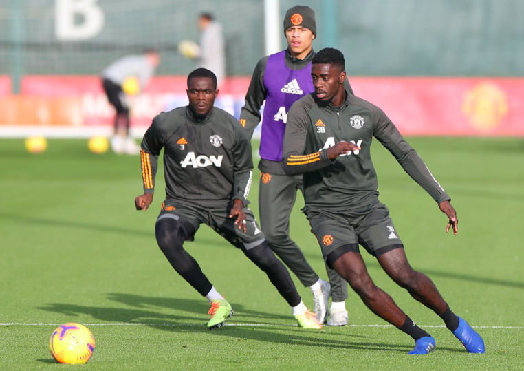 Man Utd tập luyện - Bóng Đá