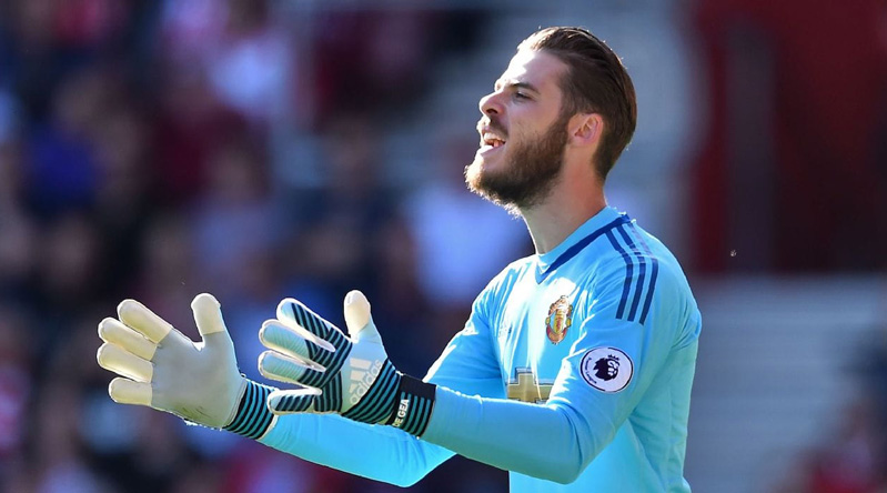 De Gea bắt tuyệt hay trong khung gỗ Quỷ đỏ.