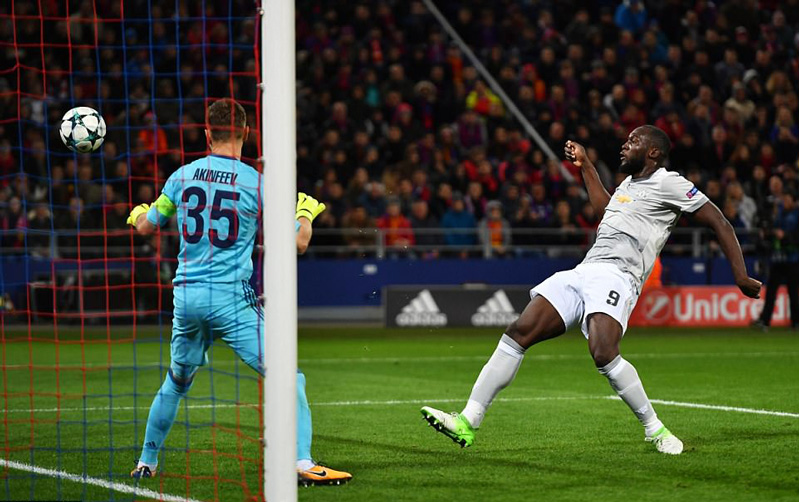 Lukaku không ngừng ghi bàn.