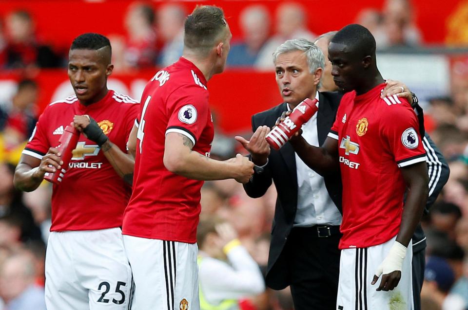Mourinho cảnh báo các học trò không chủ quan.