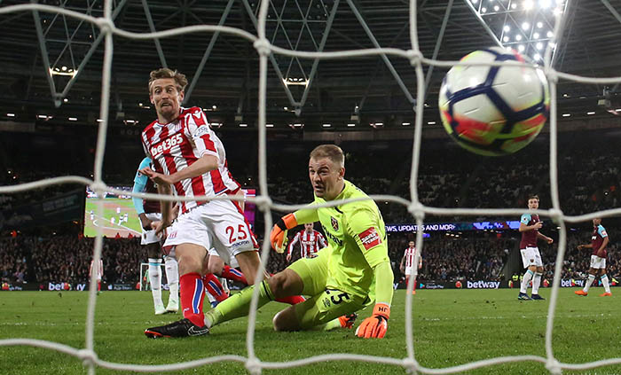 'Joe Hart nên ngồi nhà xem World Cup' - Bóng Đá