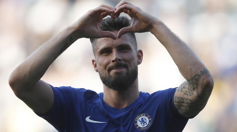 Đã sắm vai anh hùng, Giroud còn muốn là 