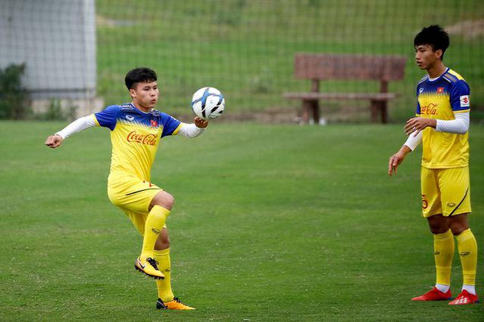 Chấn thương 3 trụ cột U23 Việt Nam: Lo cho Tiến Linh, Đình Trọng vẫn bị phù nề - Bóng Đá