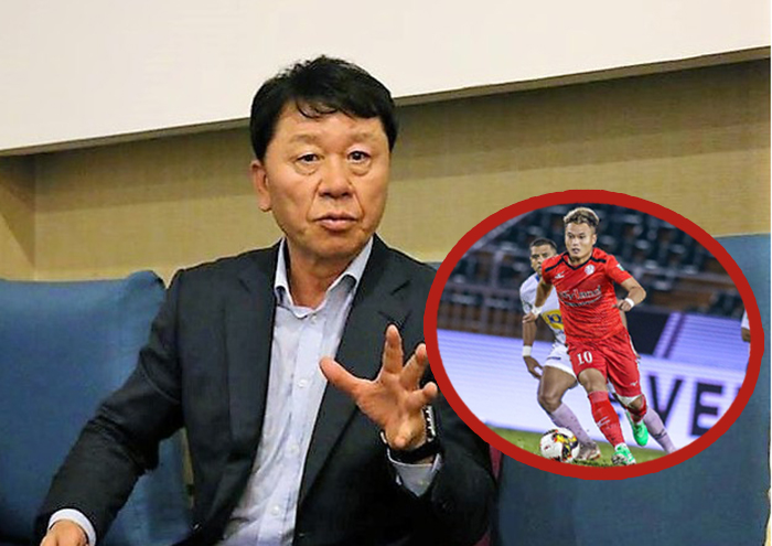 Bay cao tại V-League, HLV Chung Hae-seung nhận thêm tin vui từ