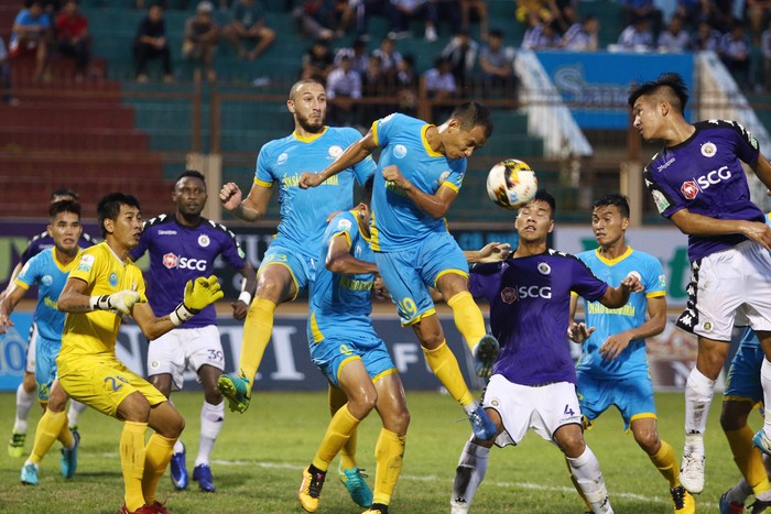 19h00 ngày 12/04, Sanna Khánh Hoà vs CLB Hà Nội: Khách lấn chủ - Bóng Đá