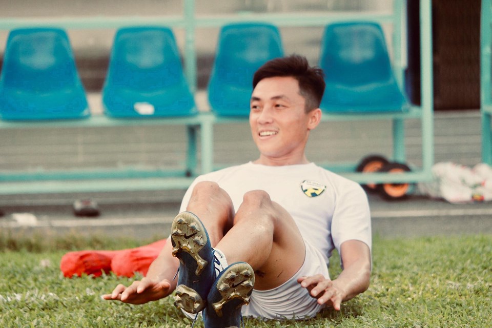 Ngô Hồng Phước và câu chuyện chàng cầu thủ đi lên từ bóng đá phủi - Bóng Đá