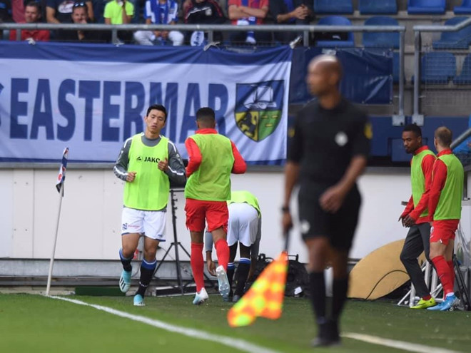 Văn Hậu vẫn chưa được trao cơ hội ra sân trong thành phần đội 1 SC Heerenveen.