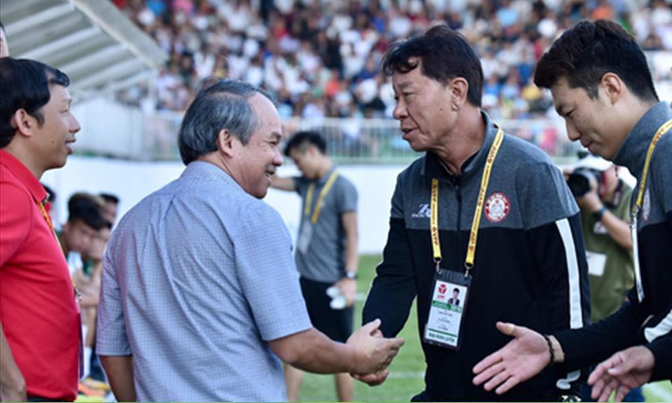 HLV Chung Hae-soung thành công cùng CLB TP.HCM sau khi rời HAGL.