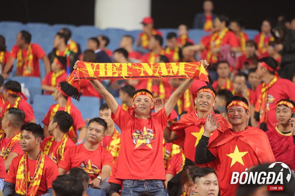 Ảnh sau trận Việt Nam vs UAE - Bóng Đá