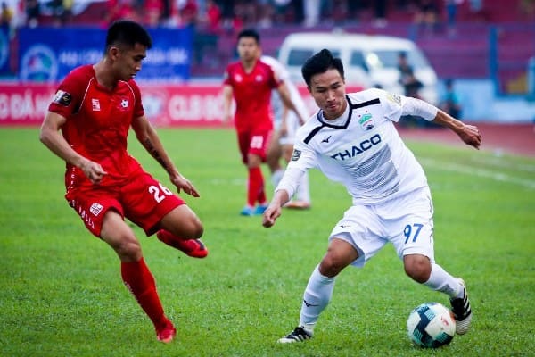 Trong khi đó V-League 2020 sẽ khởi trang vào ngày 22/02. Mùa giải năm nay hứa hẹn sẽ rất hấp dẫn, kịch tính khi các đội bóng có sự chuẩn bị kỹ lưỡng về lực lượng.