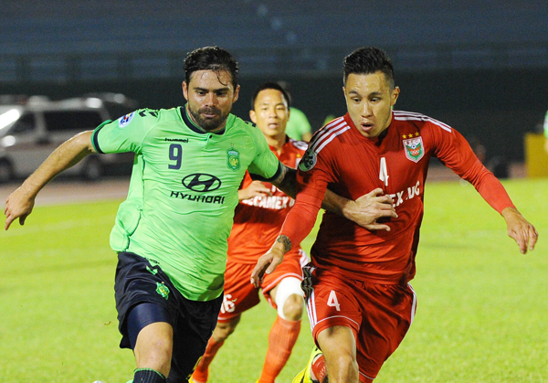 Lee Nguyễn và những cầu thủ Việt kiều từng tạo dấu ấn tại V-League - Bóng Đá