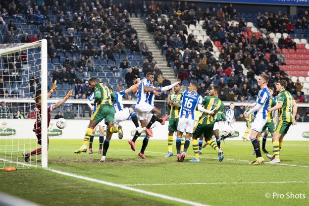 Đoàn Văn Hậu dự bị trận thứ 18, SC Heerenveen thoát hiểm nghẹt thở trên sân nhà - Bóng Đá