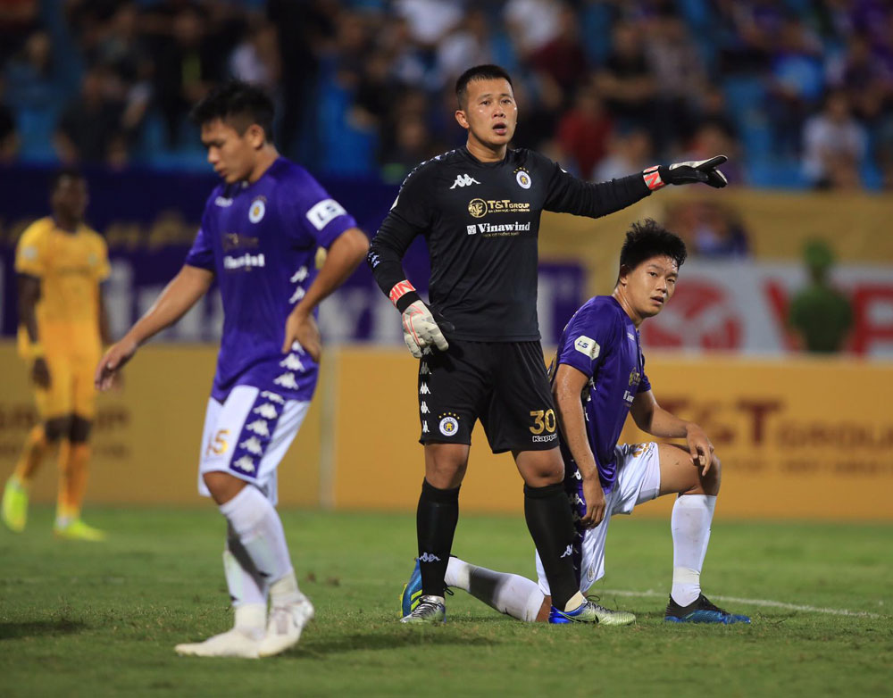 Ngã ngựa trên sân nhà, trợ lý HLV Hà Nội chỉ ra nguyên nhân thất bại - Bóng Đá