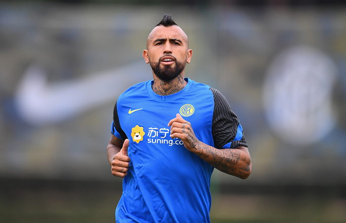 Arturo Vidal gặp lại đồng hương trong buổi tập đầu tiên tại Inter Milan - Bóng Đá