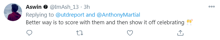 "Cách tốt nhất là hãy ghi bàn sau đó cầm đôi giày lên và ăn mừng."