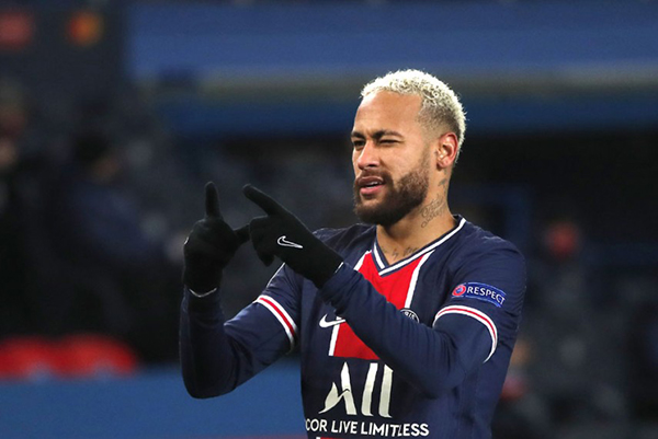 Tiền đạo lệch trái: Neymar (Paris Saint Germain). Tiền đạo người Brazil đã có 1 trận đấu thăng hoa trước Istanbul Basaksehir với cú hat-trick bàn thắng.