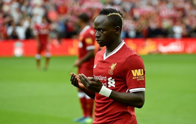 Sadio Mane bóng gió về khả năng rời Liverpool.