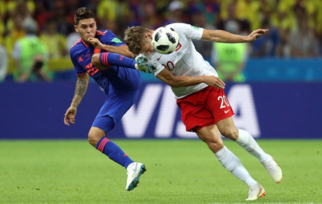 Juan Quintero (áo xanh) đang thi đấu ấn tượng tại World Cup 2018.