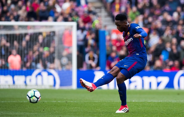 Yerry Mina sắp phải chia tay Barcelona.