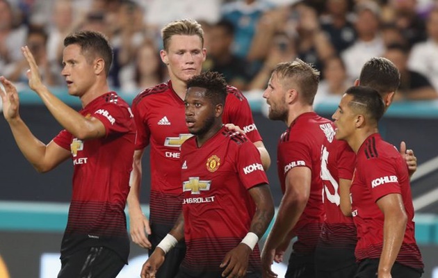 HLV Jose Mourinho đã dành lời khen cho tinh thần chiến đấu của các cầu thủ M.U.