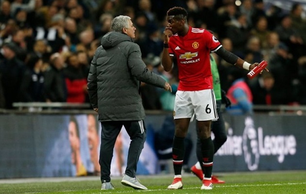 HLV Jose Mourinho cũng đã kêu gọi Paul Pogba ở lại.