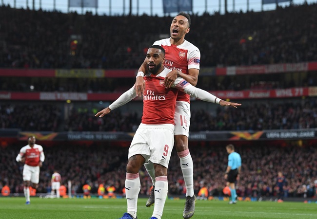 "Song sát" của The Gunner đã phối hợp ăn ý mang về bàn thắng.