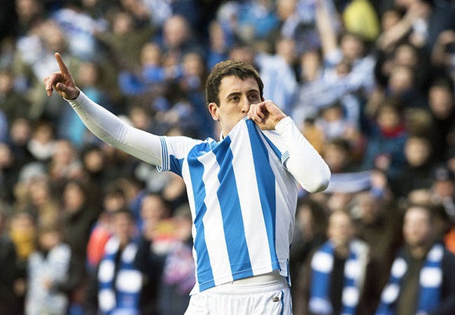 Mikel Oyarzabal tỏ ra rất chững chạc dù mới 22 tuổi.