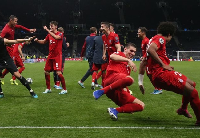 10 hình ảnh 'khó quên' ở loạt trận thứ 2 cúp C1 mùa 2019/20: 'Cú sốc' Van Dijk - Bóng Đá