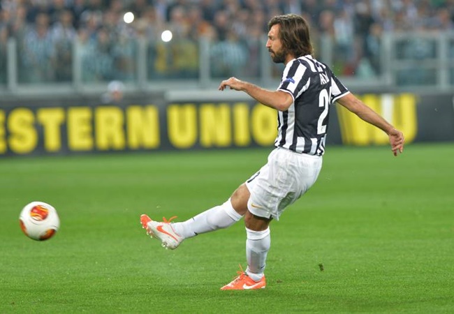 Pirlo đã ghi rất nhiều bàn từ những tình huống đá phạt trực tiếp.