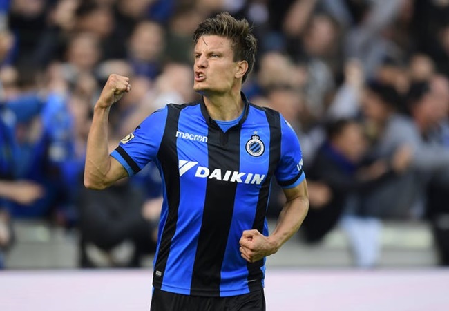 Đầu tiên phải kể đến Jelle Vossen, người đã chơi cho KRC Genk từ năm 2000-2015. Kỷ lục chuyển nhượng của anh là thương vụ 2.5 triệu bảng đến Burnley. Sau đó, tiền đạo người Bỉ hồi hương khoác áo Club Brugge trước khi gia nhập Zulte Waregem theo dạng tự do.