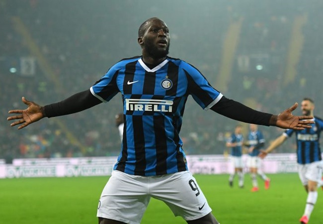 2. Romelu Lukaku đã ghi bàn trong 6 trận liên tiếp tại Europa League. Người gần nhất làm tốt hơn tuyển thủ Bỉ tại UEFA Cup/ Europa League chính là huyền thoại Alan Shearer (8 trận, năm 2005).