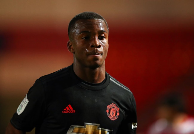Hậu vệ phải 18 tuổi Ethan Laird từng có tới 2 trận ra sân ở Europa League mùa này.