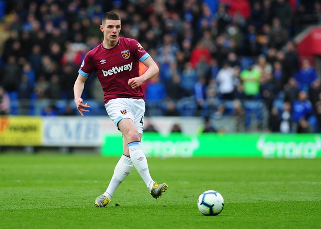 Declan Rice thi đấu chững chạc ở độ tuổi đôi mươi.