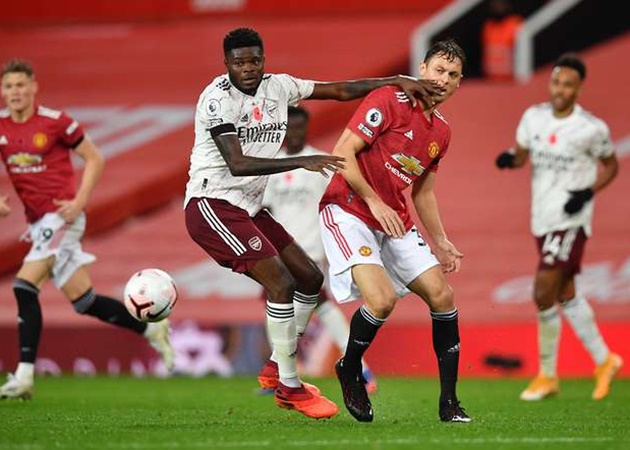Man Utd news: Nemanja Matic explained why he chooses not to wear a poppy - Bóng Đá