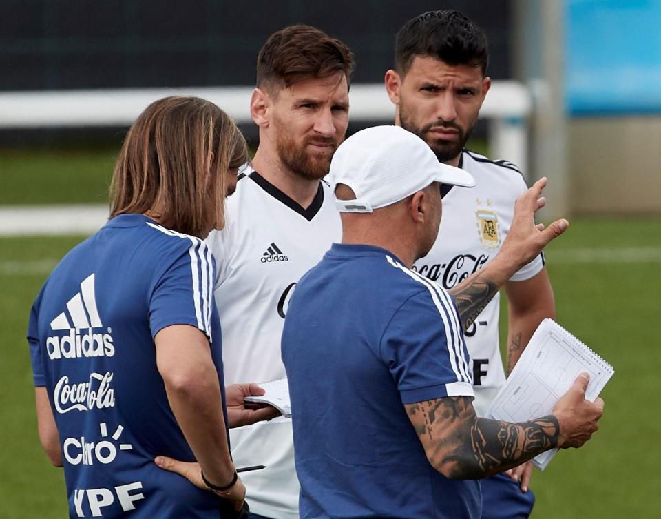 Argentina lộ đội hình ra sân trận mở màn với Iceland - Bóng Đá
