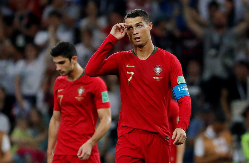 Cristiano Ronaldo đã cứu Bồ Đào Nha như thế nào? - Bóng Đá