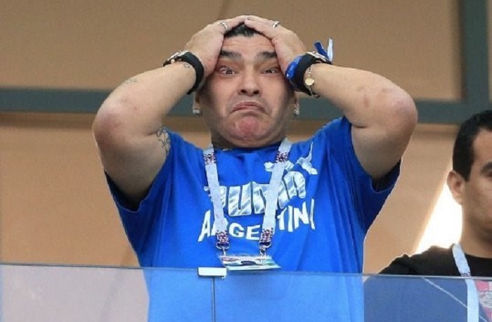 Đây là phản ứng của Maradona. Ông không thể tin được điều này có thể xảy ra.