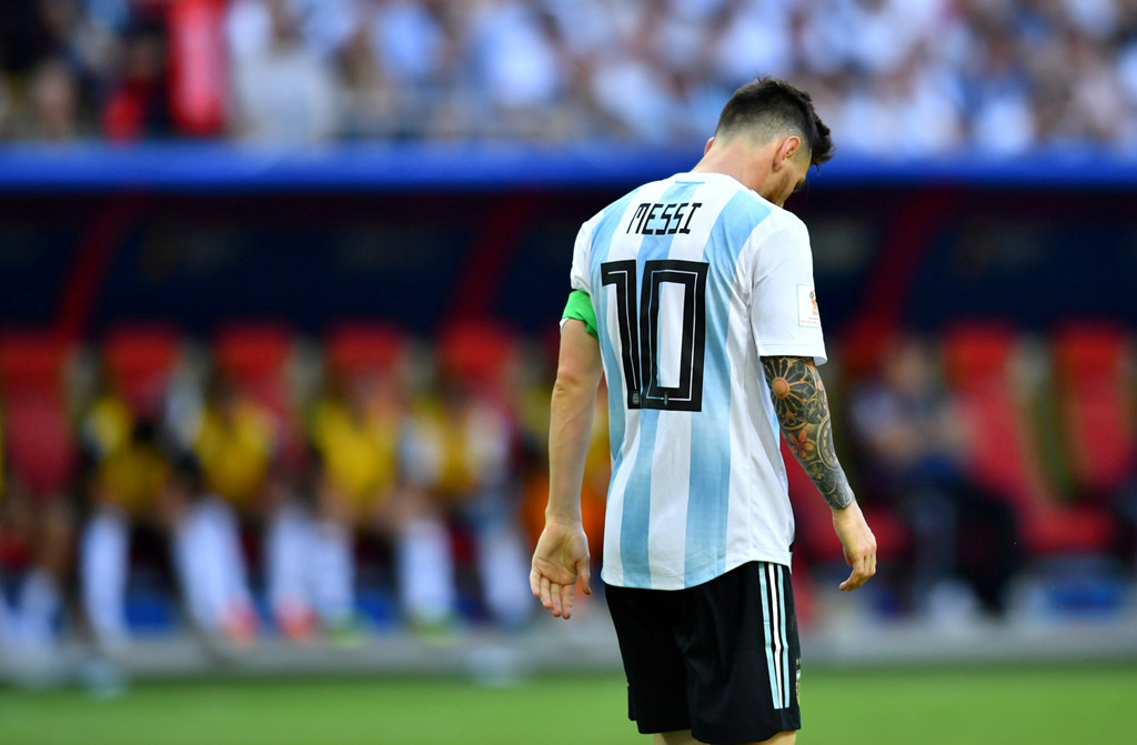World Cup 2022 khởi tranh cũng là lúc Messi bước sang tuổi 35 còn Ronaldo đã 37. Nhiều khả năng năm nay sẽ là lần cuối cùng người hâm mộ được chứng kiến sự xuất hiện của hai siêu sao này tại ngày hội bóng đá lớn nhất hành tinh.