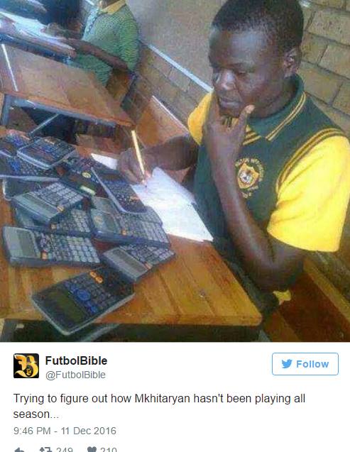 Cố gắng tìm ra lý do tại sao Mkhitaryan không ra sân suốt phần đã qua của mùa giải. Ảnh chụp màn hình