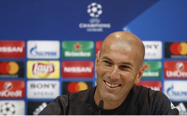 Zidane và con đường trở thành số 1 tại Real Madrid - Bóng Đá