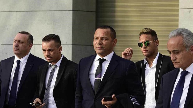 Cha đẻ Neymar lên tiếng: Tôi đã cố thuyết phục con trai ở lại Barca - Bóng Đá